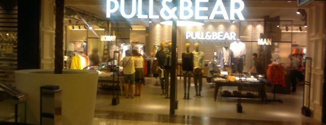 Pull&Bear is one of Let's go shopping (Zgz).