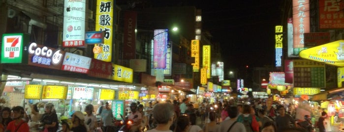 石牌夜市 Shipai Nightmarket is one of RAPID TOUR around TAIPEI.