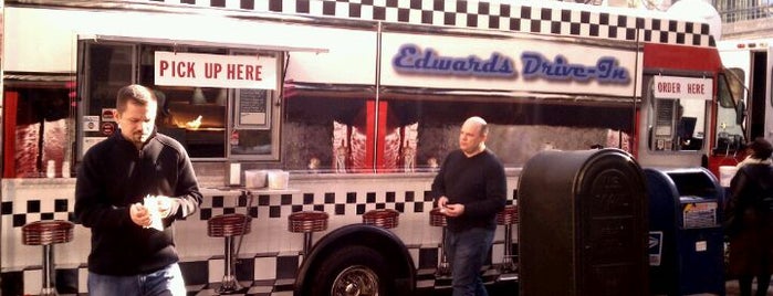 Dashboard Diner is one of Indy Food Trucks.