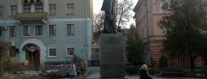 Пам'ятник Олександру Пушкіну / Alexander Pushkin monument is one of Lieux qui ont plu à Андрей.