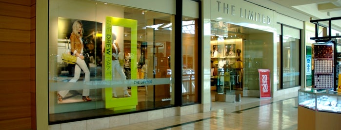 THE LIMITED is one of Lehigh Valley Mall Stores/Restaurants on 4square.
