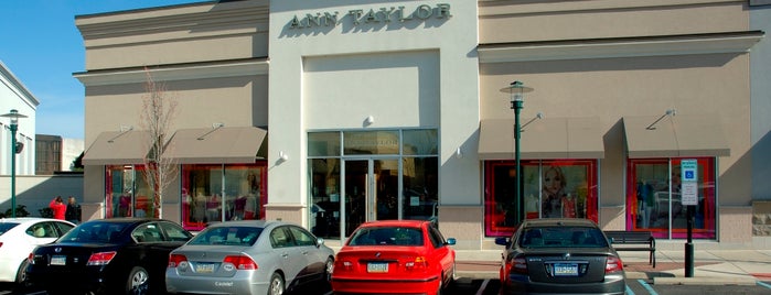 Ann Taylor is one of Lehigh Valley Mall Stores/Restaurants on 4square.