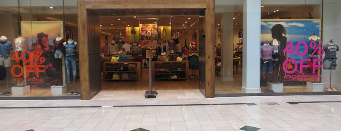 American Eagle Store is one of Lehigh Valley Mall Stores/Restaurants on 4square.