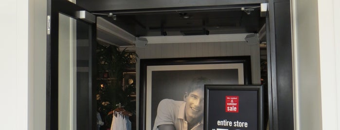 Abercrombie & Fitch is one of Lehigh Valley Mall Stores/Restaurants on 4square.
