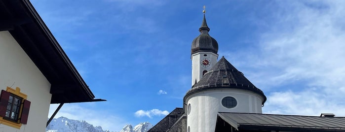 Garmisch-Partenkirchen is one of Romantic Road.