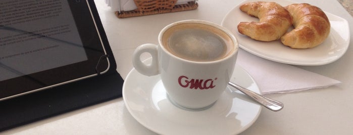 Between Coffee & Coffee is one of Viña.