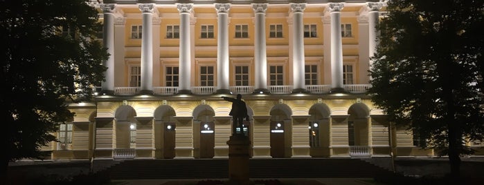 Администрация Губернатора Санкт-Петербурга is one of Интересные места Санкт-Петербурга.