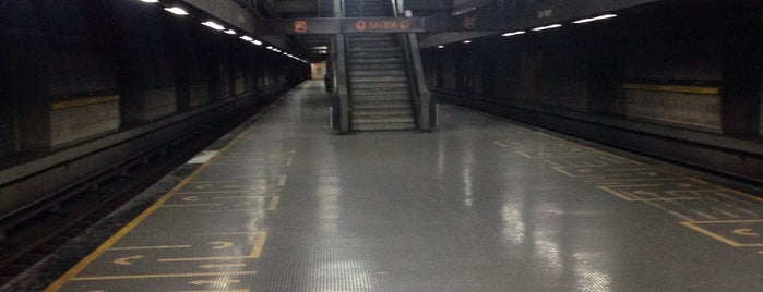 Metro - Gato Negro is one of Metros..!.