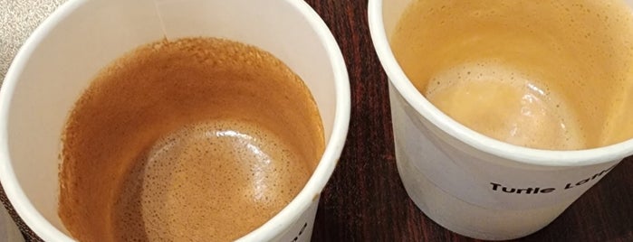 Elevate Coffee is one of The 13 Best Coffee Shops in Lakeview, Chicago.