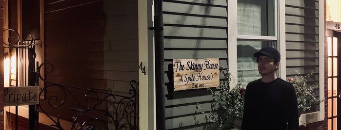 Skinny House is one of สถานที่ที่บันทึกไว้ของ Kimmie.