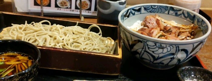 手打ち十割蕎麦の店 楽食 is one of Soba.