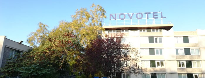 Novotel Evry is one of Tempat yang Disukai BILAL.