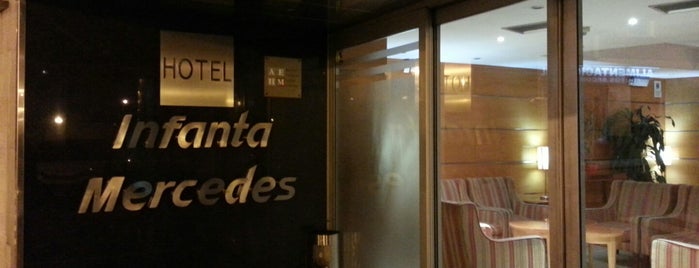 Hotel Infanta Mercedes is one of Locais curtidos por BILAL.