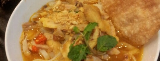 My Quang Ngon is one of big meal in Saigon.