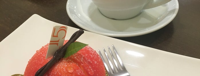 15區法式烘焙坊 is one of Cafes pasteles.
