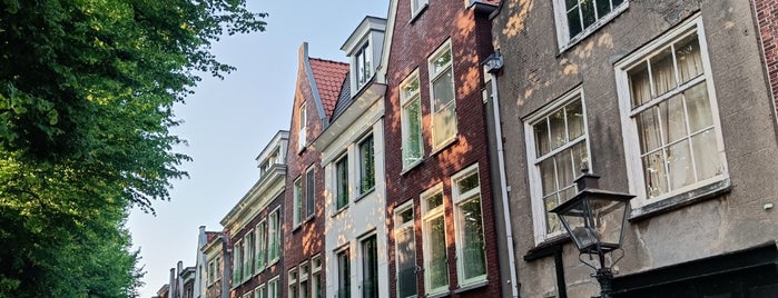 Garenmarkt is one of Leiden.