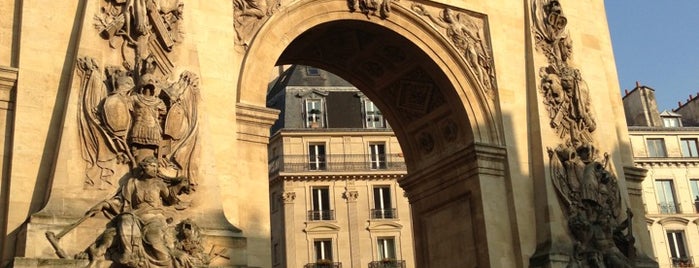 Puerta de Saint Denis is one of Paris.
