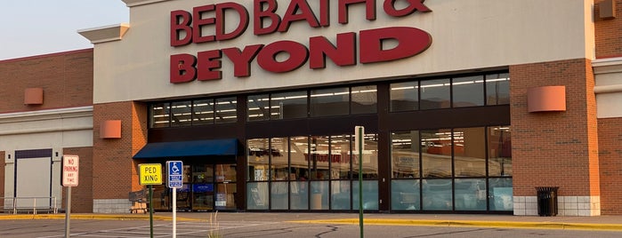 Bed Bath & Beyond is one of Lynn' List.