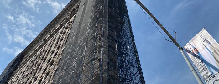 Flatiron Building is one of Matthew's New York List.