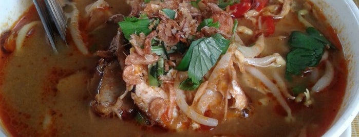 Nasi Ayam Periuk Besar is one of Makan @ Utara,MY #17.