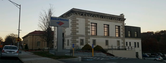 Bank of America is one of Tempat yang Disukai Rick E.