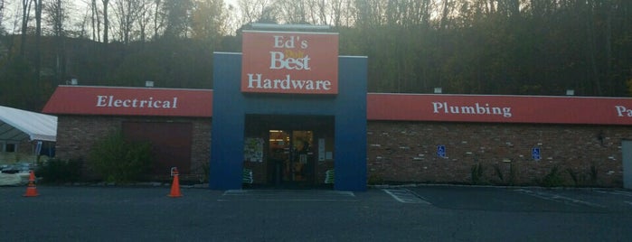 Ed's Do It Best Hardware is one of Rick E : понравившиеся места.