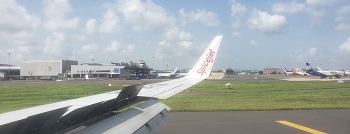 Международный аэропорт им. Чхатрапати Шиваджи (BOM) is one of Airports.