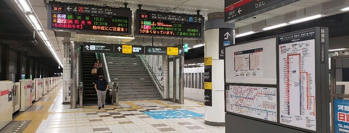 Platforms 3-4 is one of Hide 님이 좋아한 장소.