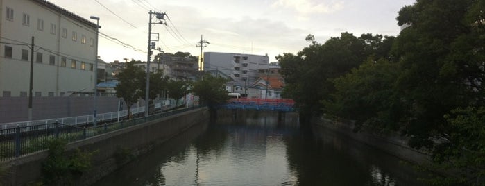 烏帽子田橋 is one of 帷子川に架かる橋と周辺の公園・史跡.