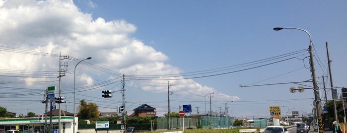 つきみ野入口交差点 is one of 国道16号(八王子街道, 県道56号).