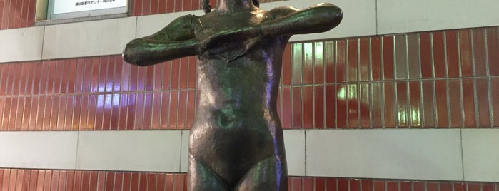 期間限定３０％ＯＦＦ！ ラフェンテ クレタの女性 スペイン製銅像