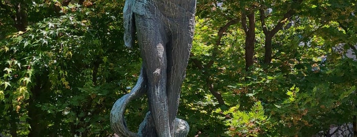平和の女神像 is one of TODO 23区.