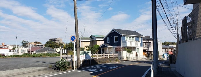 泉谷寺坂 is one of 横浜の坂道を歩く.