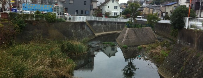 瀬戸ヶ谷中橋 is one of 帷子川に架かる橋と周辺の公園・史跡.