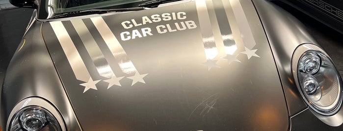 Classic Car Club Manhattan is one of My Fav Spots.