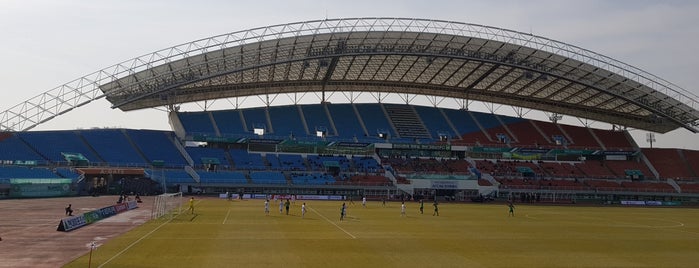 Ansan Wa Stadium is one of K League 2 (S.Korean professional soccer) Stadiums.
