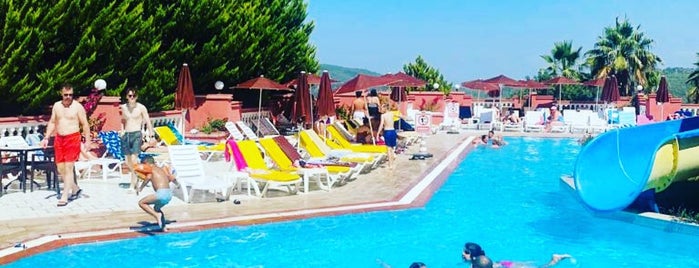Sunshine Holiday Resort is one of Bitti 2.