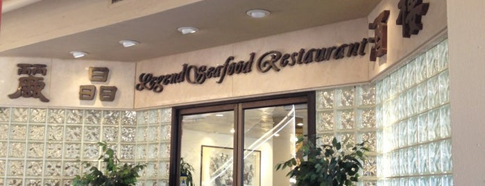 Legend Seafood Restaurant is one of Honolulu.