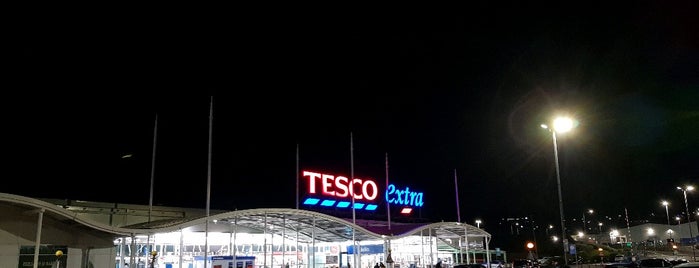 Tesco Mobile is one of Lieux qui ont plu à Jessica.