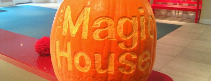 The Magic House is one of 10 St Louis Places You Have To Visit.