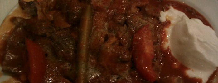 Arasbey İskender is one of Muratさんのお気に入りスポット.