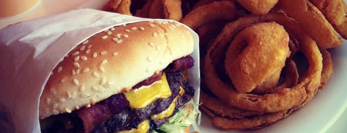 Nick's Burgers is one of Neha : понравившиеся места.