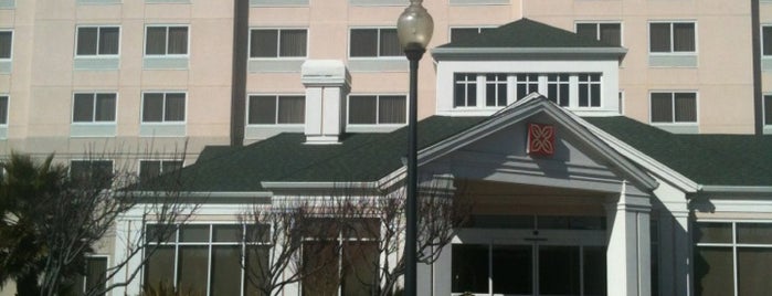 Hilton Garden Inn is one of Lugares favoritos de Paul.