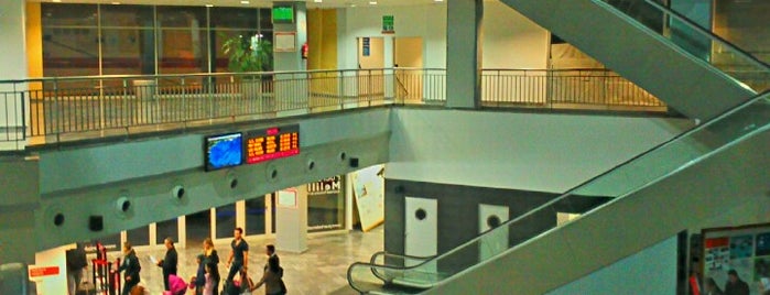 Estación Marítima de Melilla is one of Orte, die Francisco gefallen.