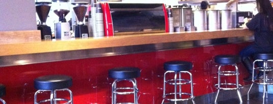 Aroma Espresso Bar is one of Manhattan Caffeination.