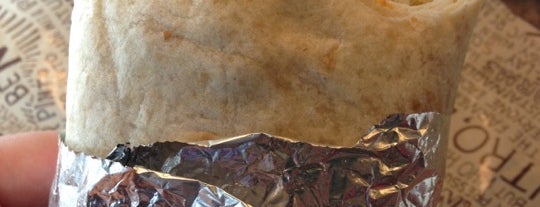 Chipotle Mexican Grill is one of Lugares favoritos de Judah.