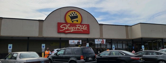 ShopRite of Kearny is one of Locais curtidos por Andrea.