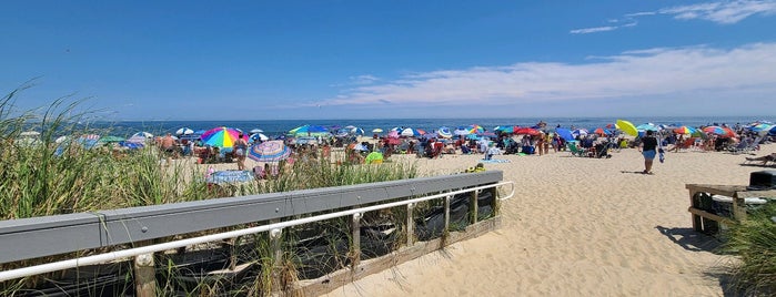 Jenkinson's Beach is one of LB Places.