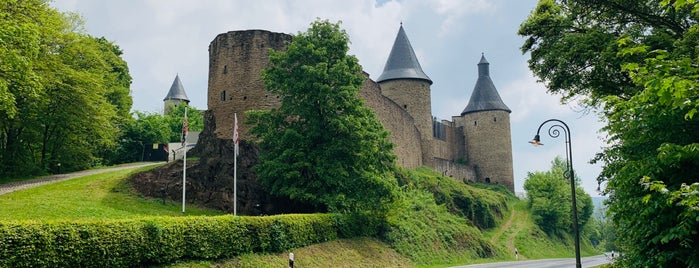 Chateau Bourscheid is one of Posti che sono piaciuti a Theo.
