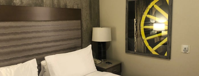 Homewood Suites by Hilton is one of Posti che sono piaciuti a Allison.